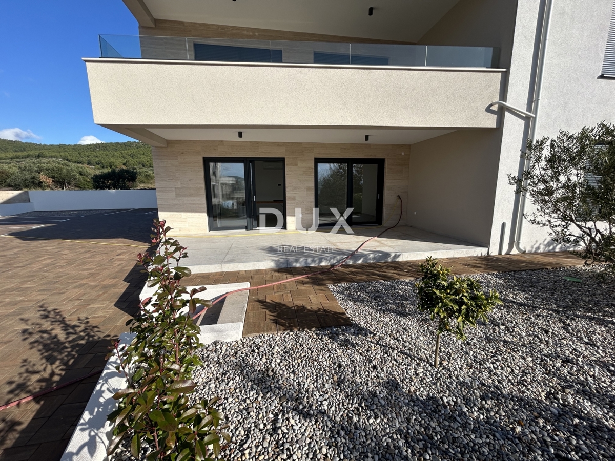 ŠIBENIK, TRIBUNJ - Stanovanje v pritličju kakovostne novogradnje