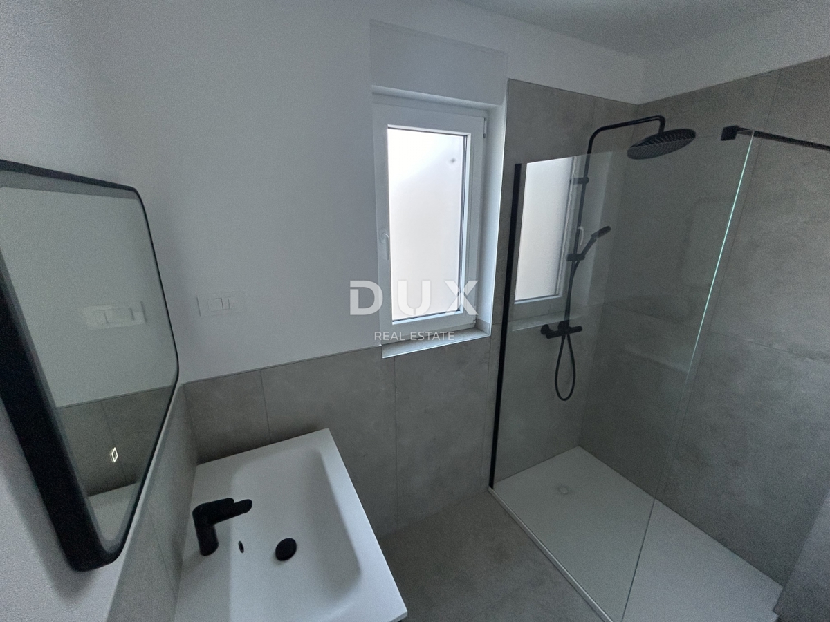 ŠIBENIK, TRIBUNJ - Stanovanje v pritličju kakovostne novogradnje