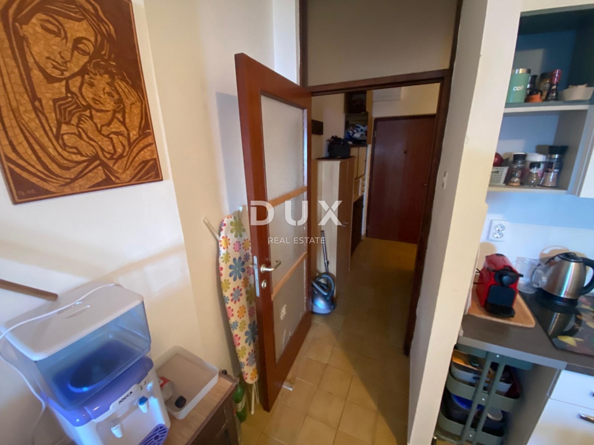 NOVI VINODOLSKI - stanovanje 30 m2 s panoramskim pogledom na morje! PRILOŽNOST!