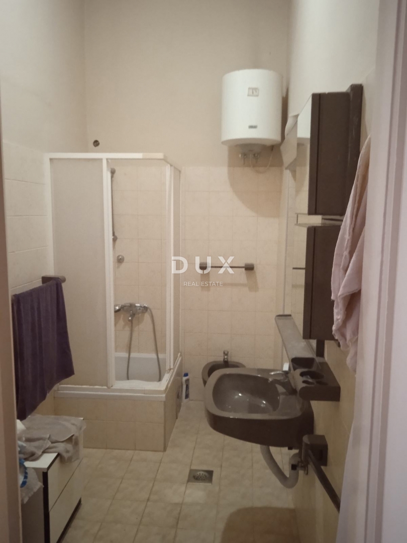 ISTRA, PULA – Prostorno stanovanje z velikim potencialom