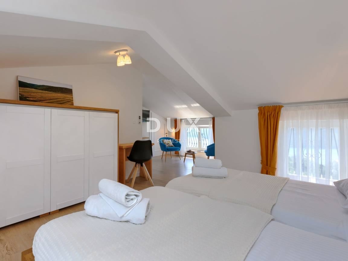 ISTRA, TRGET - Družinska hiša s pogledom na morje