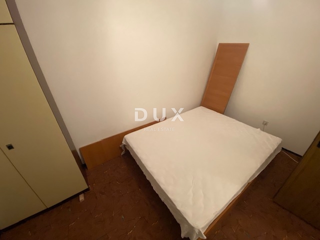 RIJEKA, DRAŽICE, CENTER - samostojna hiša z dvema ločenima stanovanjema na odlični lokaciji + 2.200 m2 GRADBENEGA ZEMLJIŠČA! PRILOŽNOST!