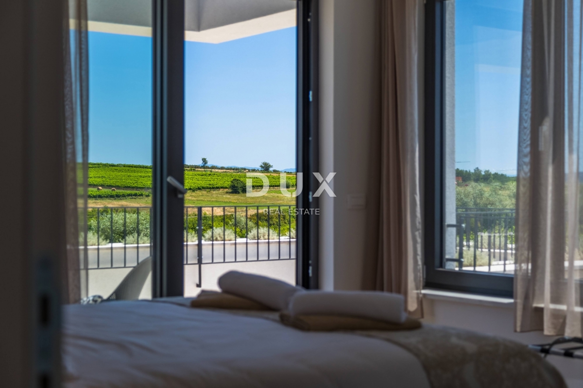 ISTRA, BRTONIGLA - Dizajnerska vila - kombinacija udobja in razkošja