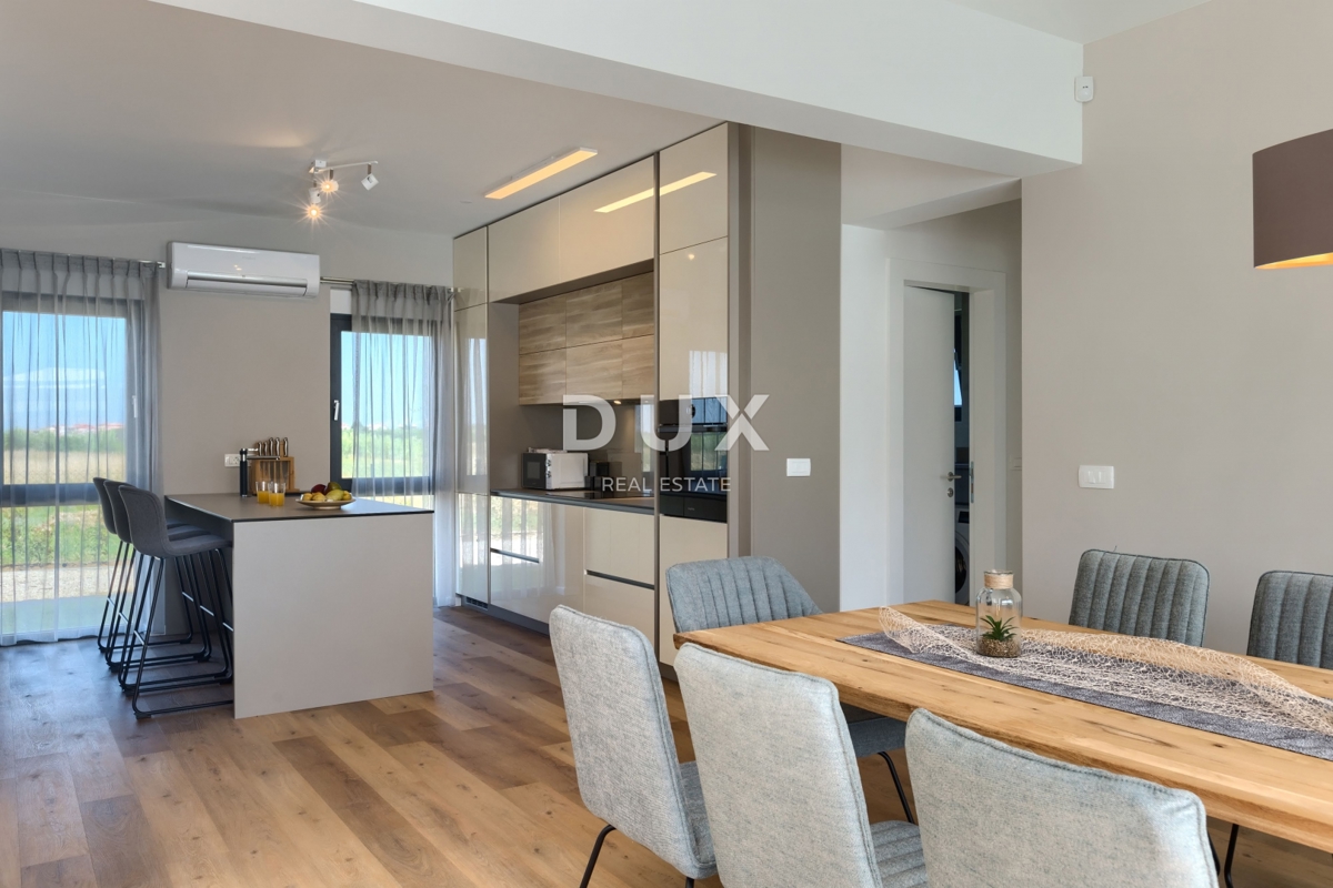 ISTRA, BRTONIGLA - Dizajnerska vila - kombinacija udobja in razkošja