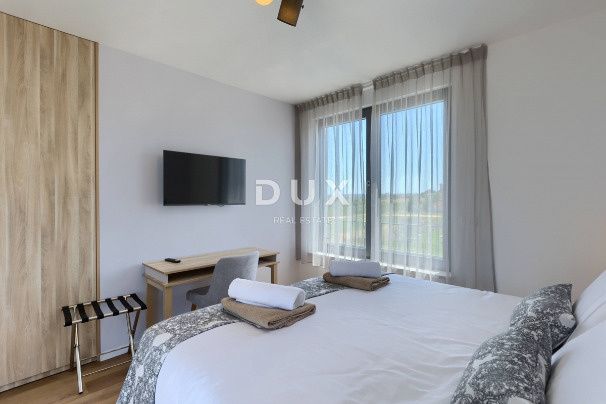 ISTRA, BRTONIGLA - Dizajnerska vila - kombinacija udobja in razkošja