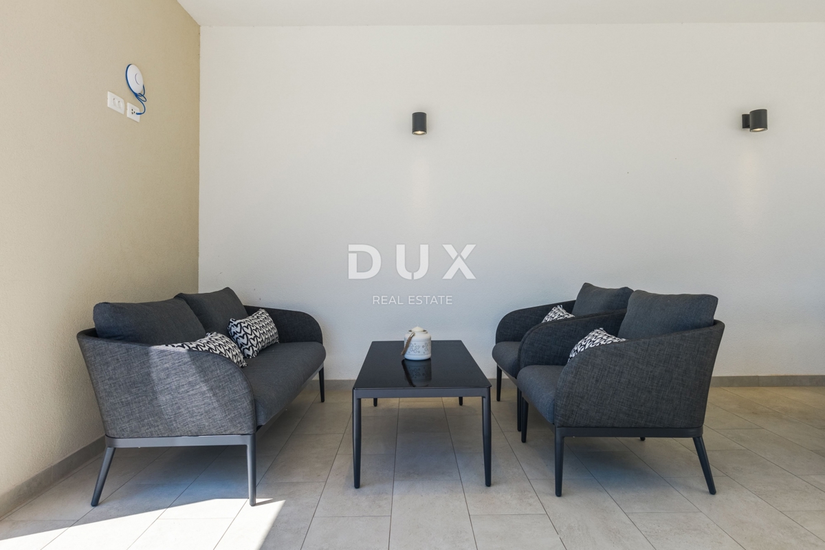 ISTRA, BRTONIGLA - Dizajnerska vila - kombinacija udobja in razkošja