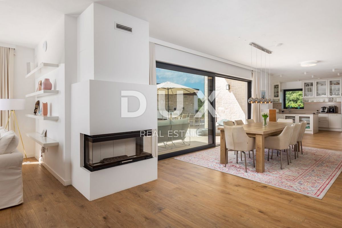 ISTRA, POREČ - Luksuzna vila - ekskluzivna lokacija, neoviran pogled na morje 