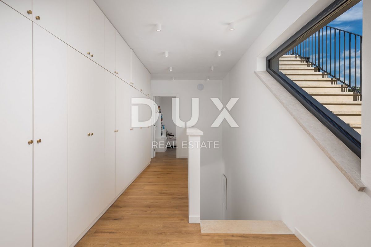 ISTRA, POREČ - Luksuzna vila - ekskluzivna lokacija, neoviran pogled na morje 