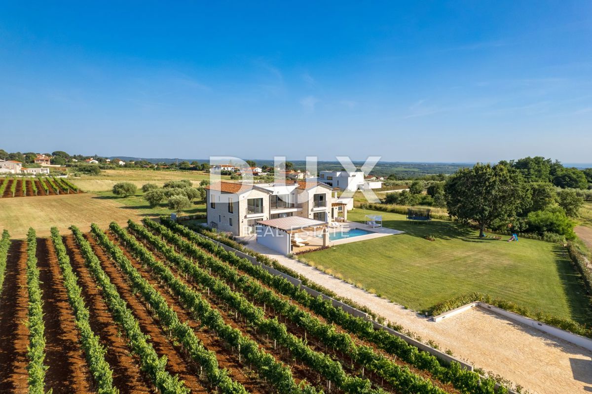 ISTRA, POREČ - Luksuzna vila - ekskluzivna lokacija, neoviran pogled na morje 