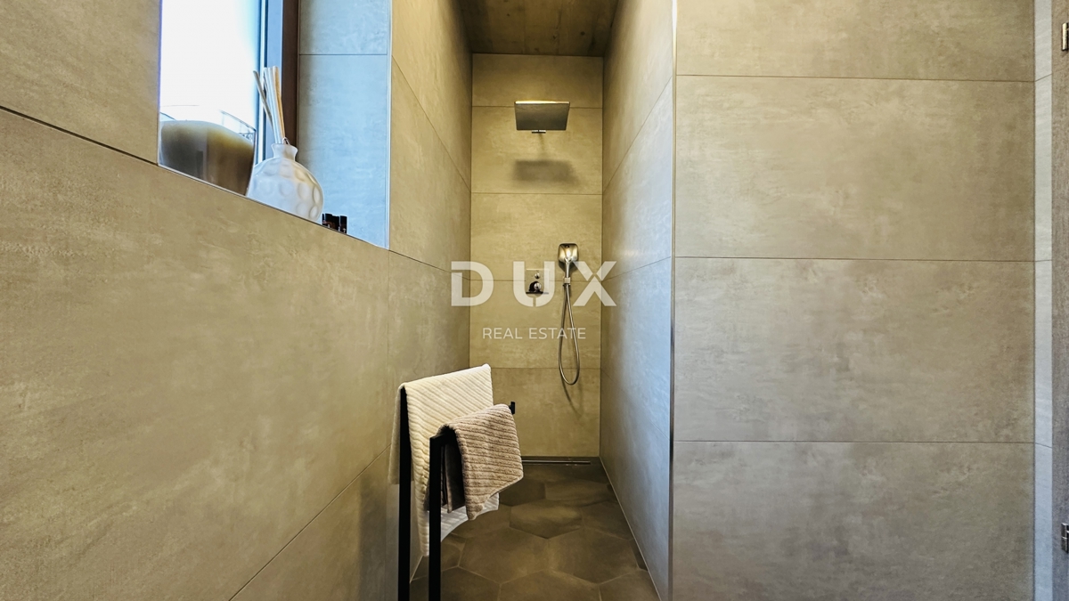 Hiša Poljane, Opatija - Okolica, 250m2