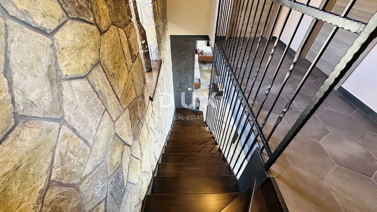 Hiša Poljane, Opatija - Okolica, 250m2