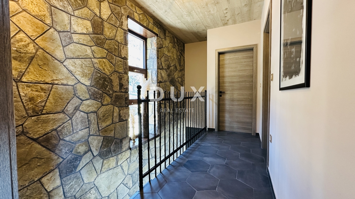 Hiša Poljane, Opatija - Okolica, 250m2