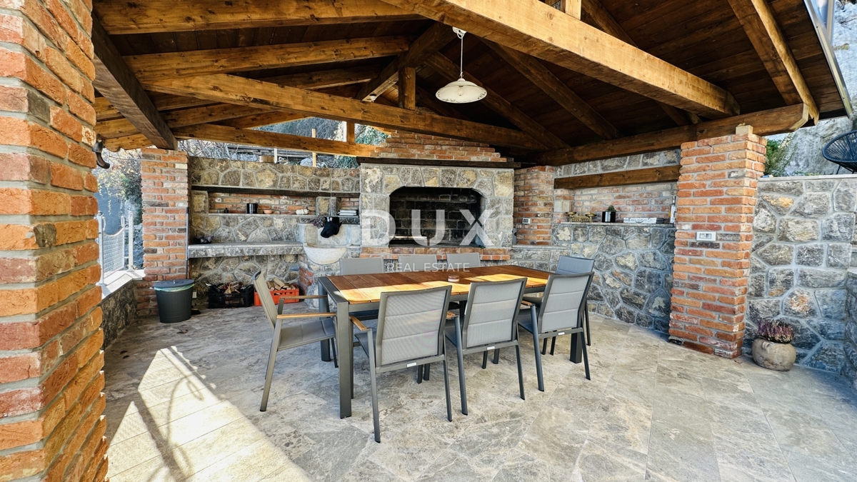 Hiša Poljane, Opatija - Okolica, 250m2