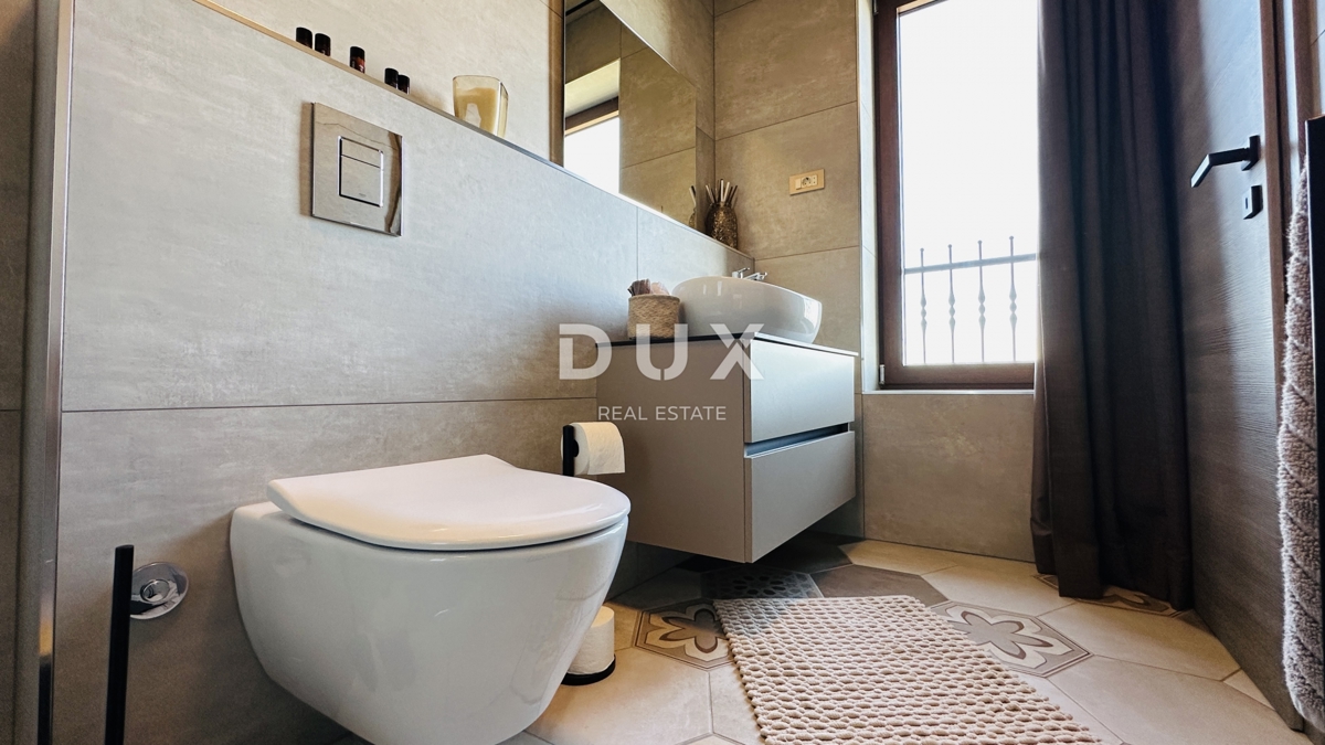 Hiša Poljane, Opatija - Okolica, 250m2