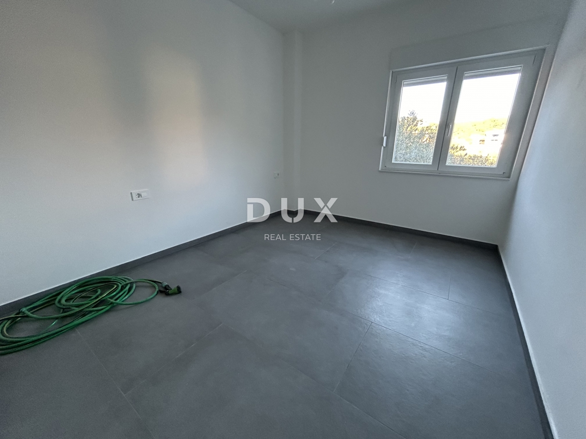 Stanovanje Jezera, Tisno, 125m2