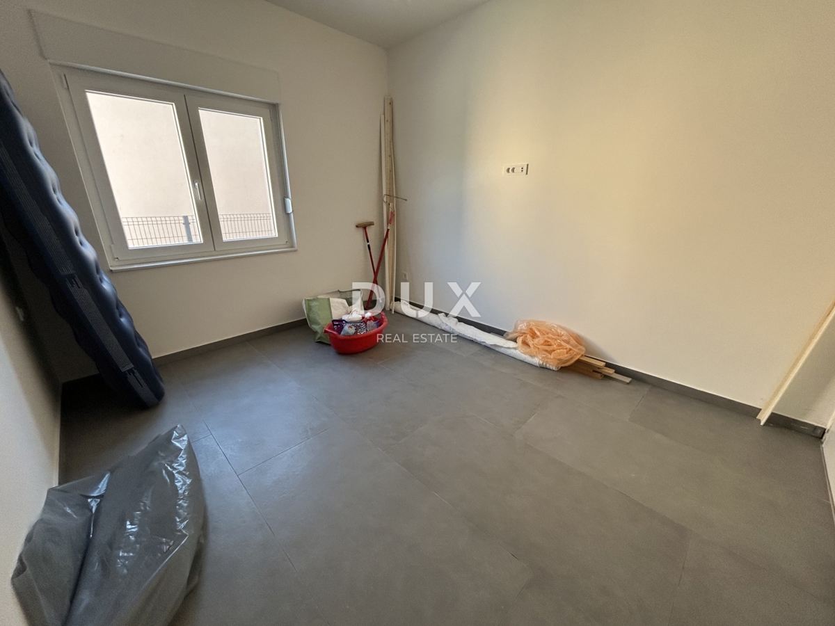 Stanovanje Jezera, Tisno, 125m2