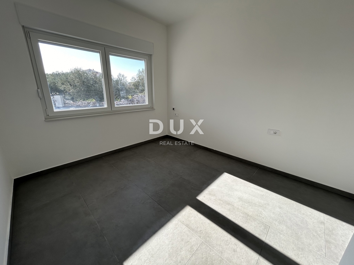 Stanovanje Jezera, Tisno, 125m2