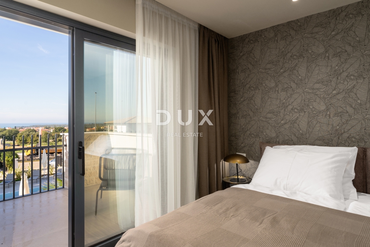 ISTRA, POREČ - Ekskluzivna vila, tri stanovanjske enote, luksuz ob morju