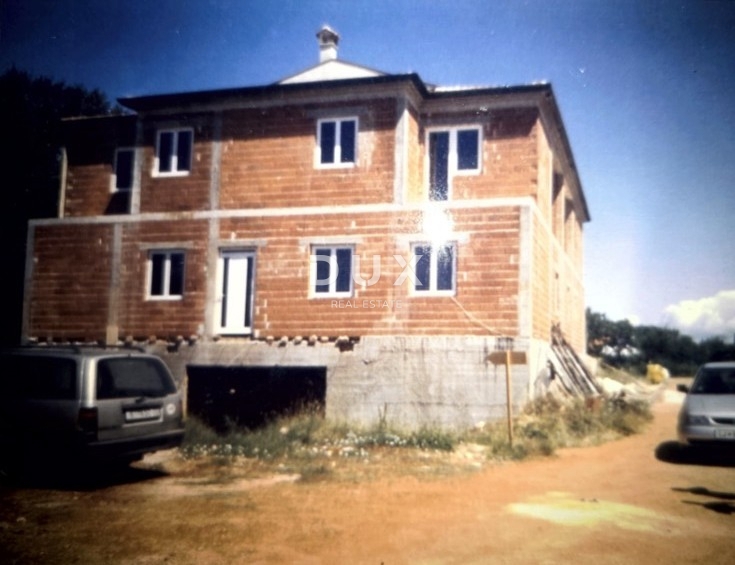 Poslovni prostor Lovrečica, Umag, 547m2