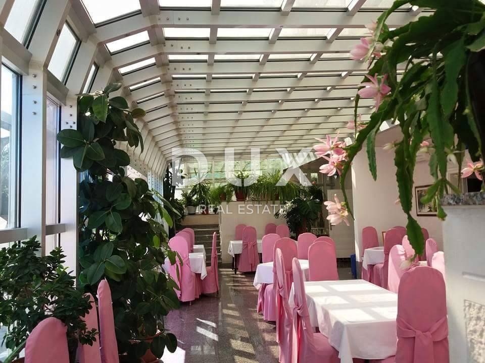 OTOK PAG, PAG - Prostoren hotel z dostopom do plaže