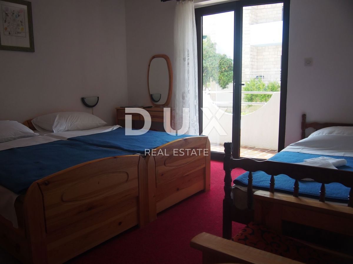 OTOK PAG, PAG - Prostoren hotel z dostopom do plaže