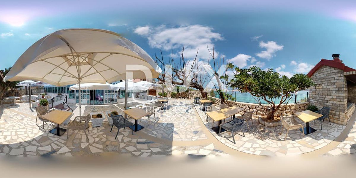 OTOK PAG, PAG - Prostoren hotel z dostopom do plaže