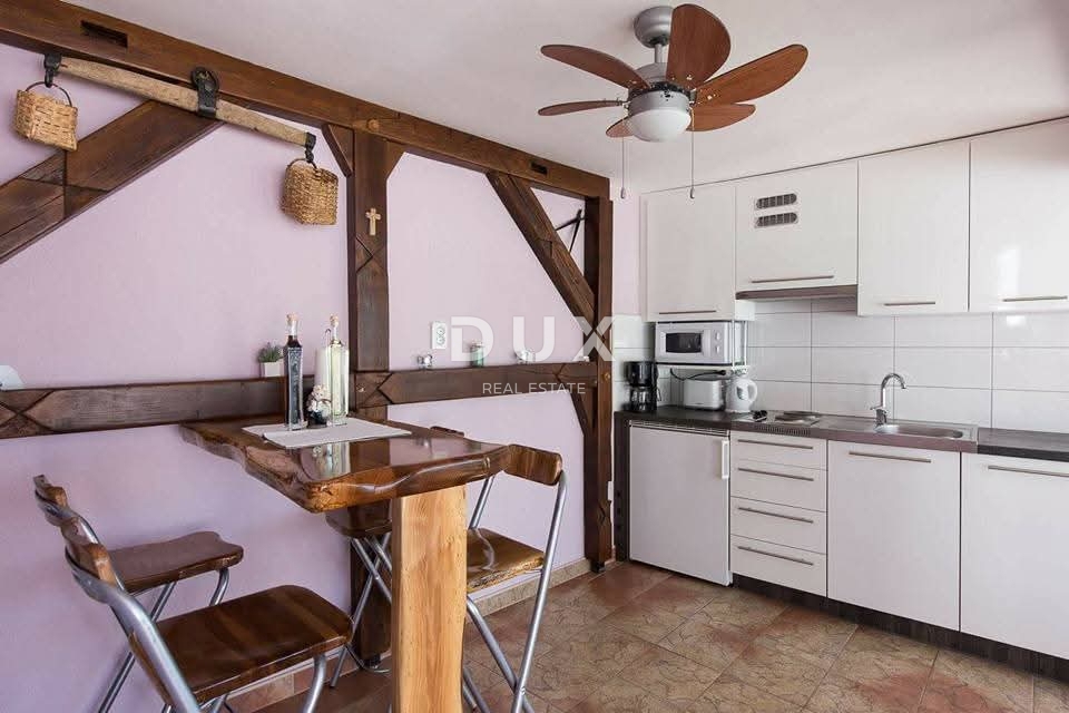 CRIKVENICA - samostojna hiša s pogledom na morje