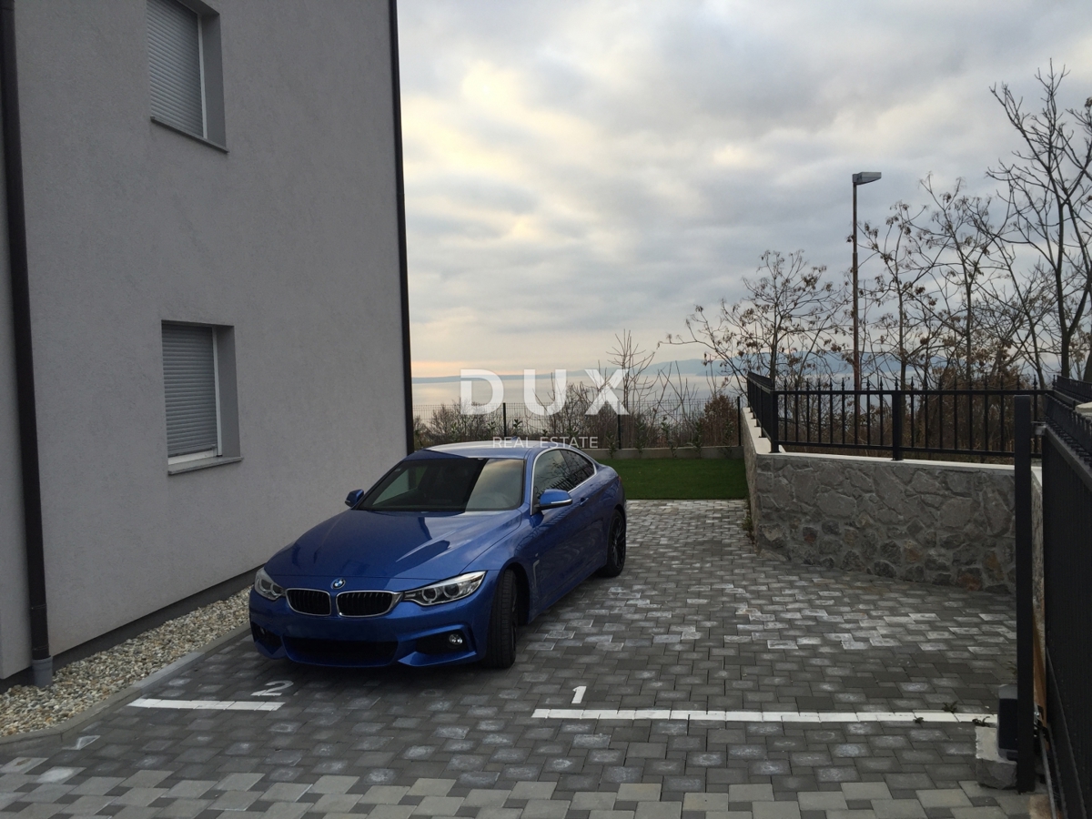 KASTAV, REŠETARI - stanovanje 105m2 z odprtim pogledom na morje, 3 spalnice + dnevna soba, pritličje + vrt 200m2