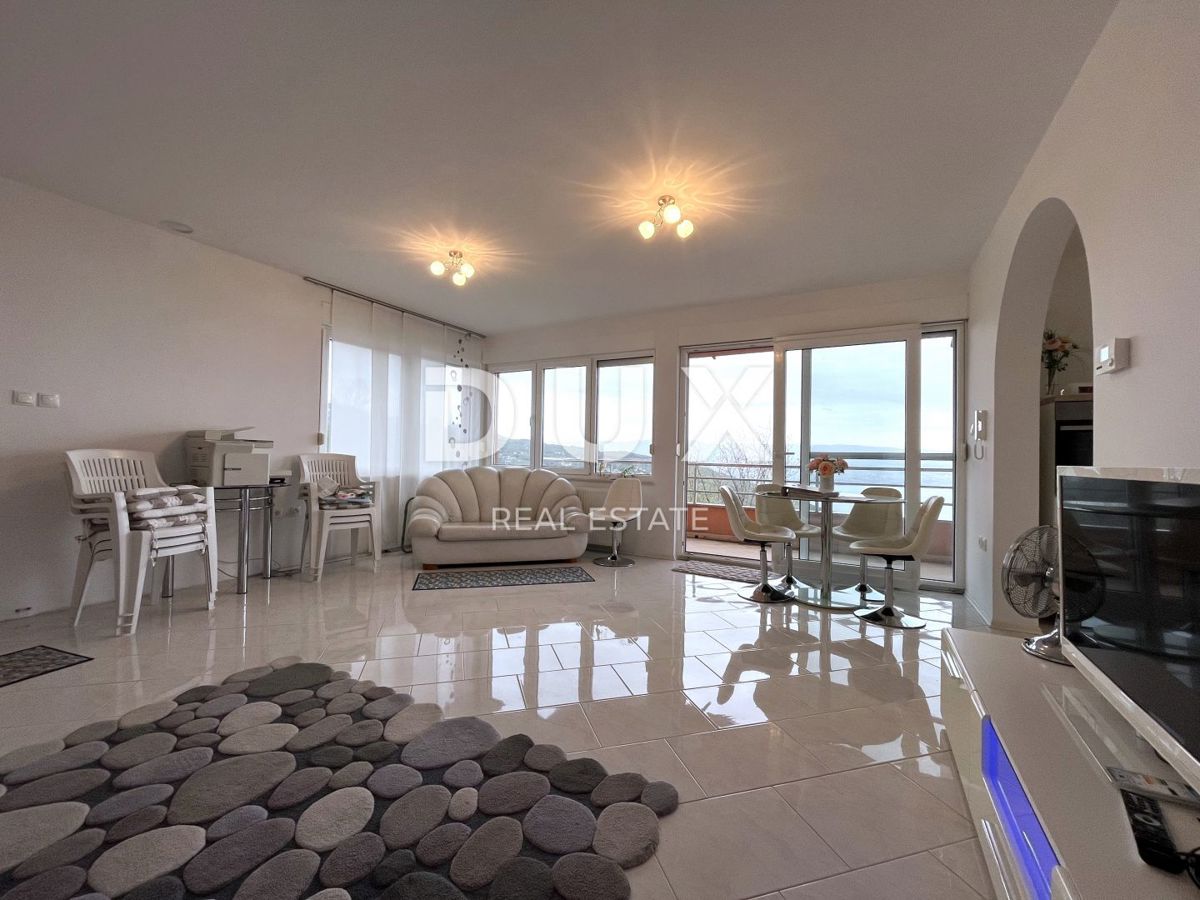 LOVRAN, DOBREĆ - Panoramski raj nad Kvarnerjem - stanovanje, ki vam bo vzelo dih