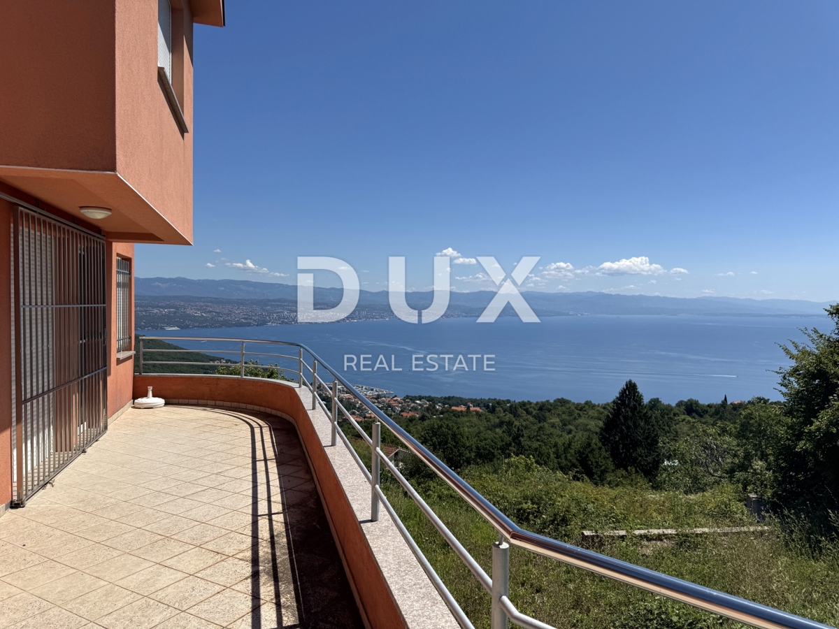 LOVRAN, DOBREĆ - Panoramski raj nad Kvarnerjem - stanovanje, ki vam bo vzelo dih