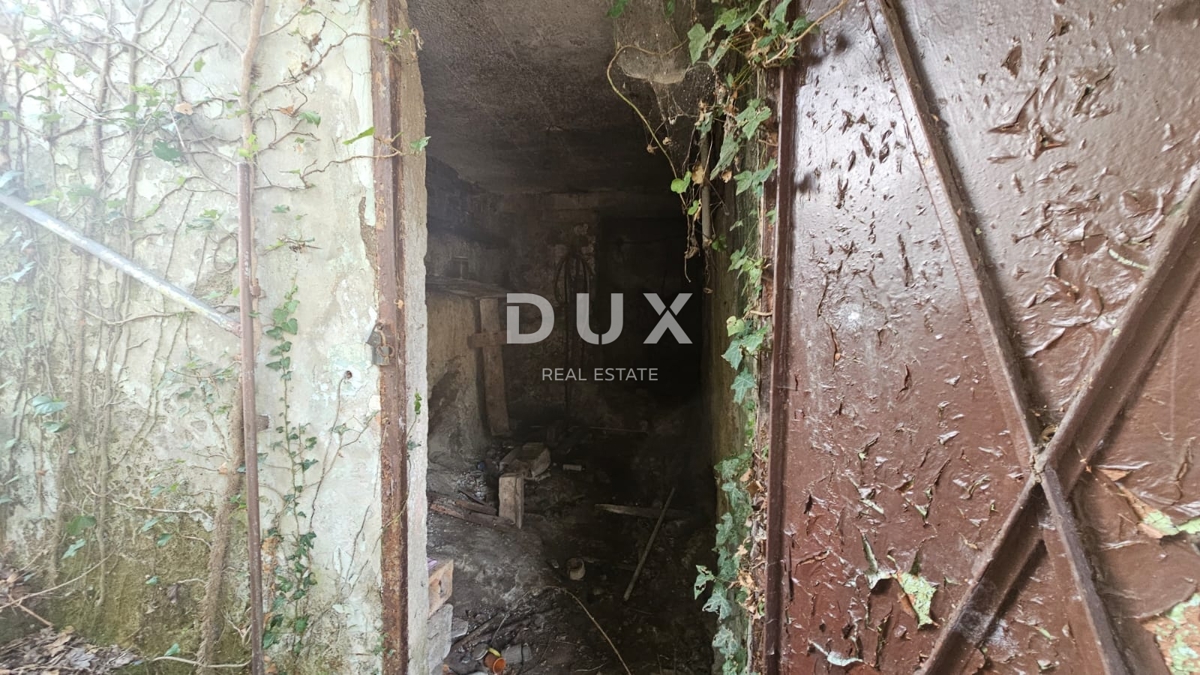 OPATIJA, MIHOTIĆI - Starinska hiša s projektom, gradbenim dovoljenjem in razgledom