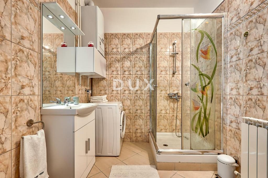 ISTRA, LIŽNJAN - Vila naprodaj z bazenom in pogledom na morje