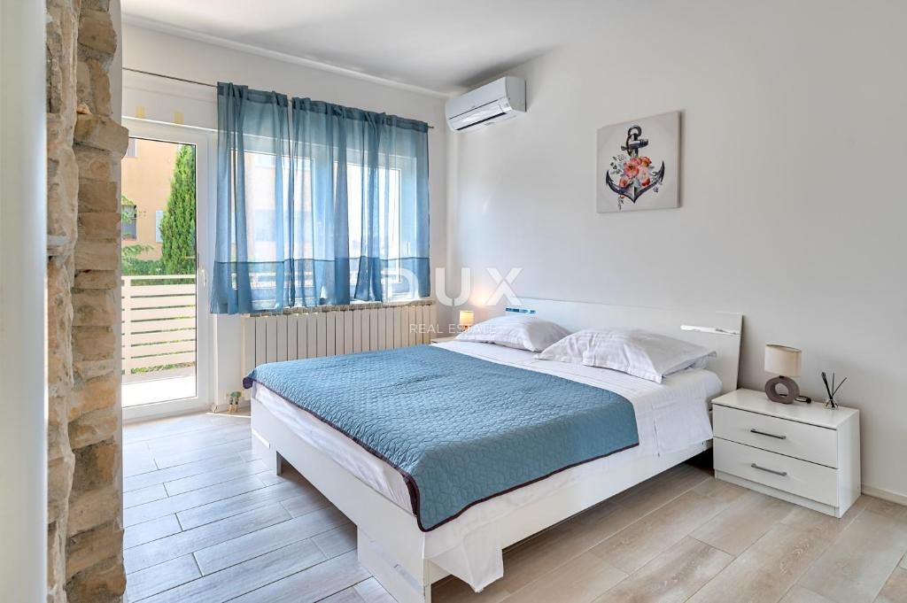 ISTRA, LIŽNJAN - Vila naprodaj z bazenom in pogledom na morje