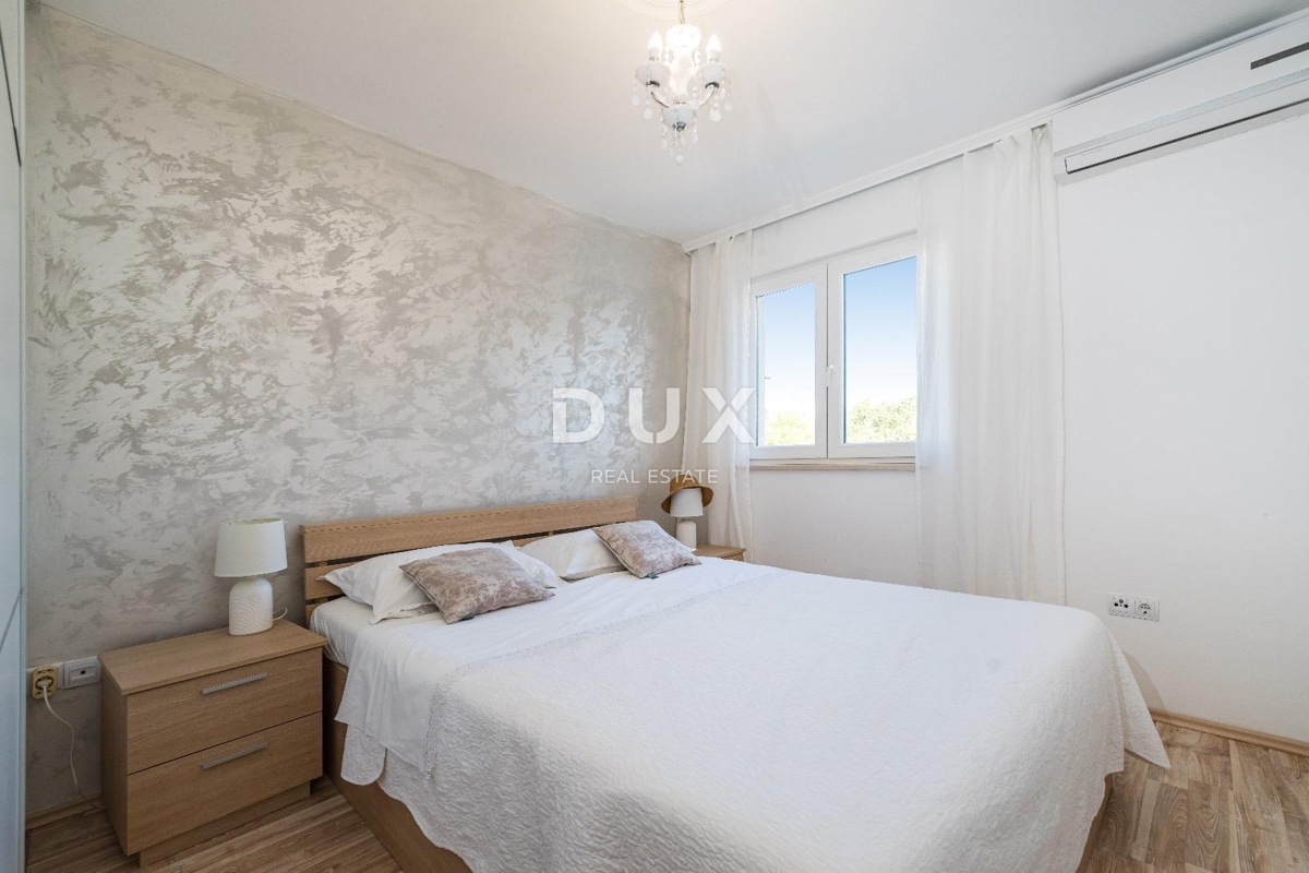 ZADAR, NOVIGRAD - Luksuzna vila s panoramskim pogledom na morje