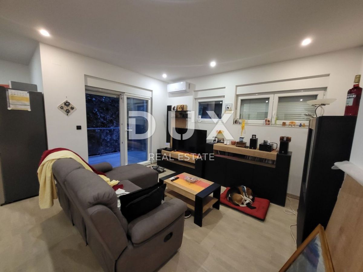 CRIKVENICA - 3s + kopalnica z dvema kopalnicama v novogradnji s parkirnim mestom