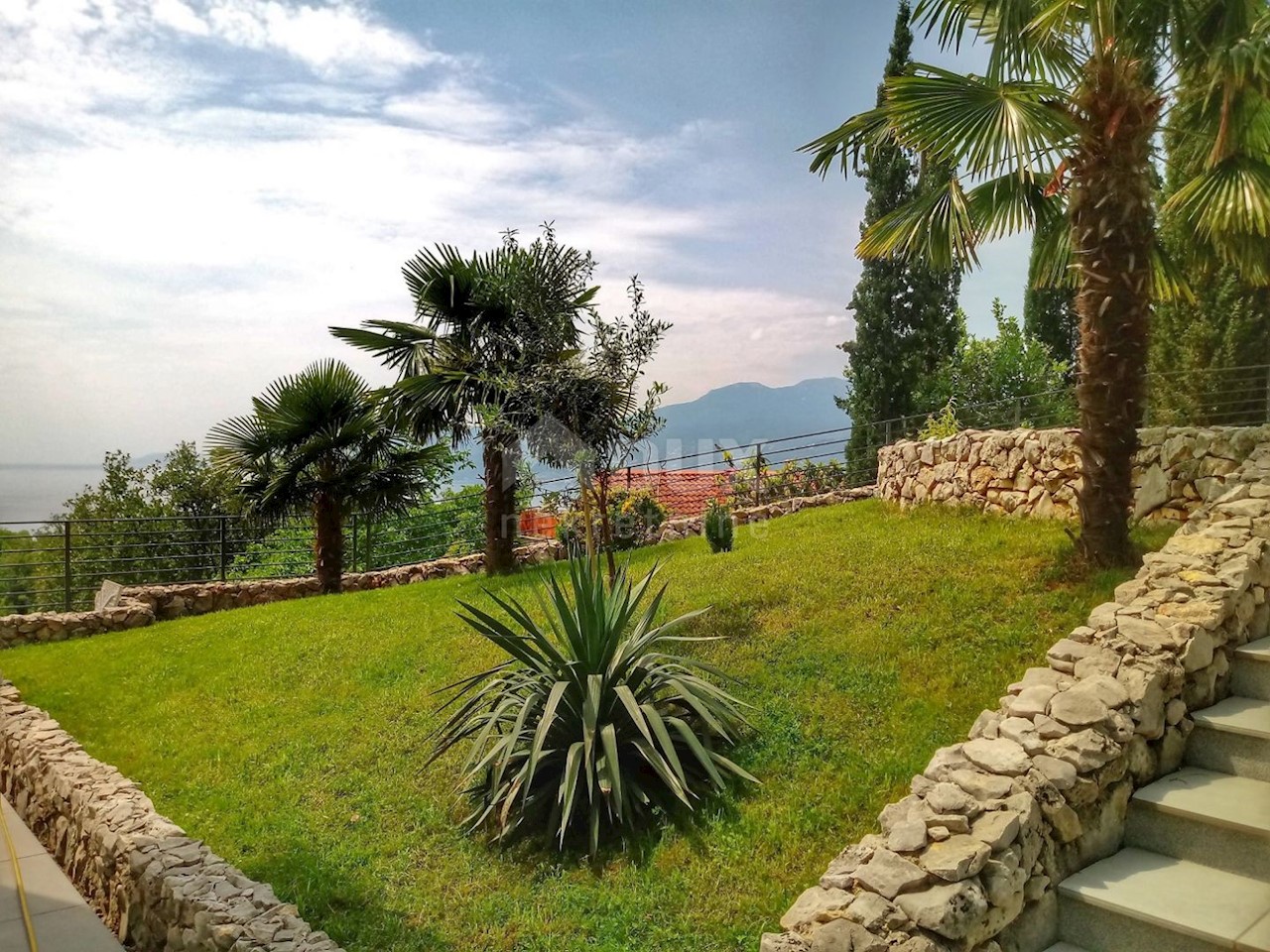 SRDOČI, MARTINKOVAC, BRESTOVICE - hiša/vila 400m2 + vrt 720m2