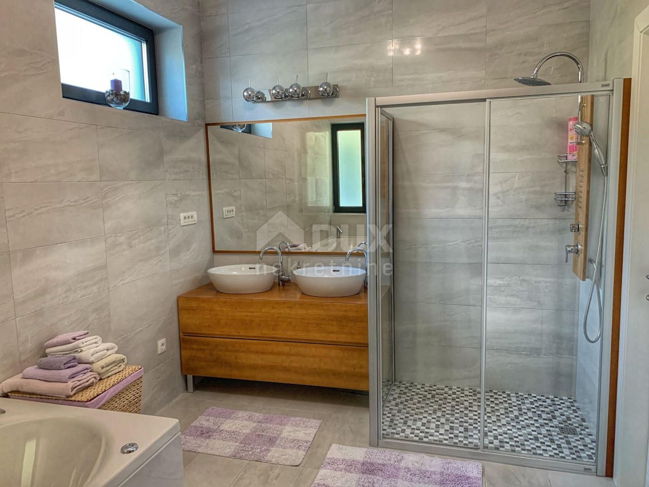 SRDOČI, MARTINKOVAC, BRESTOVICE - hiša/vila 400m2 + vrt 720m2