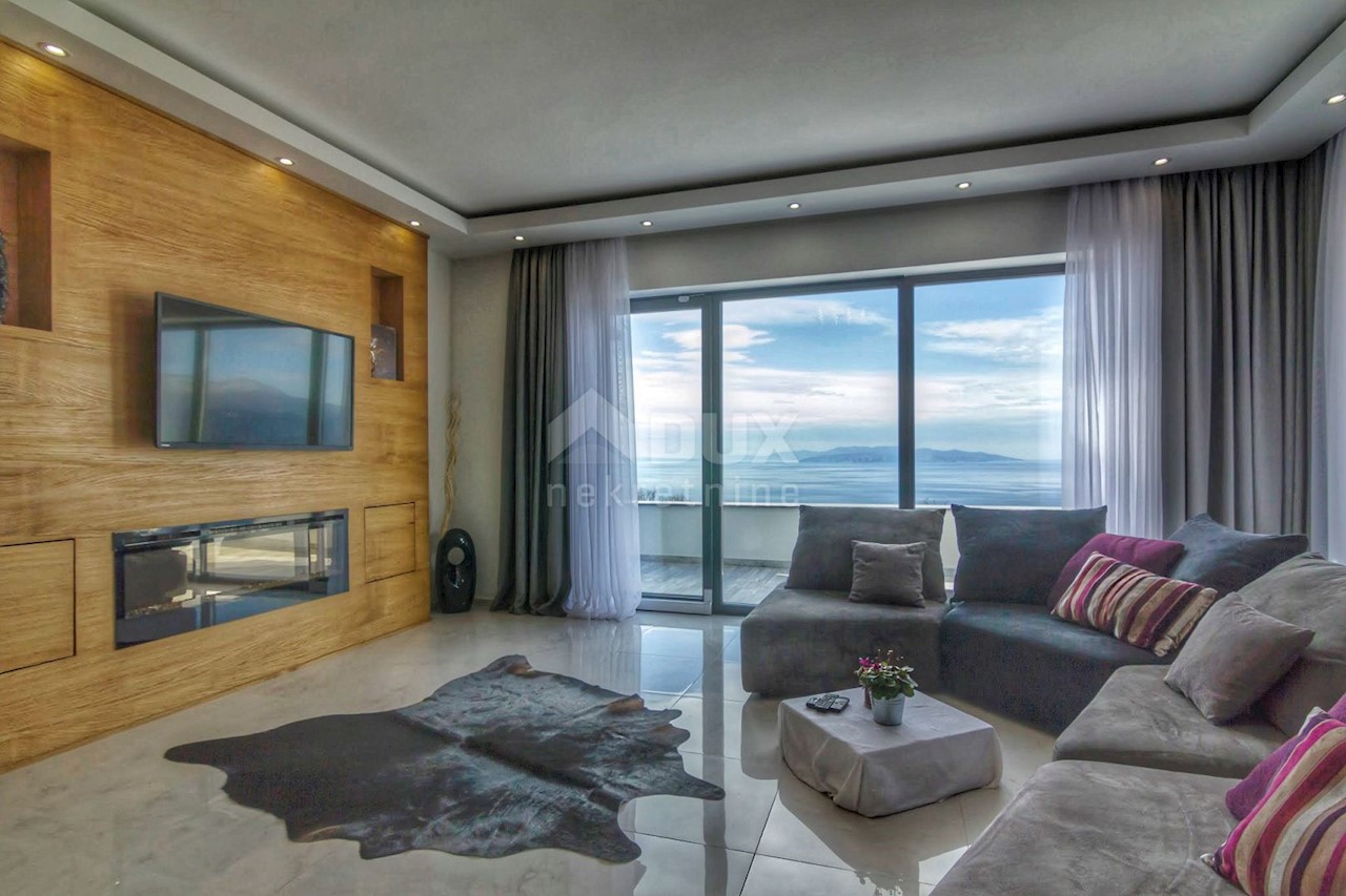 SRDOČI, MARTINKOVAC, BRESTOVICE - hiša/vila 400m2 + vrt 720m2