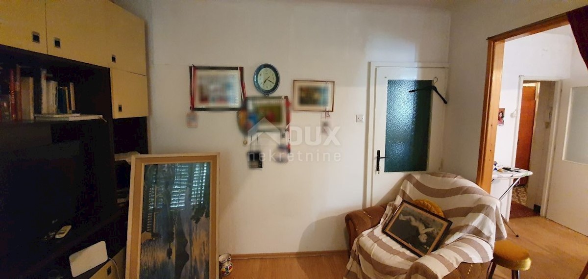 ISTRA, ROVINJ - Hiša za obnovo v starem mestnem jedru, 30 metrov od morja