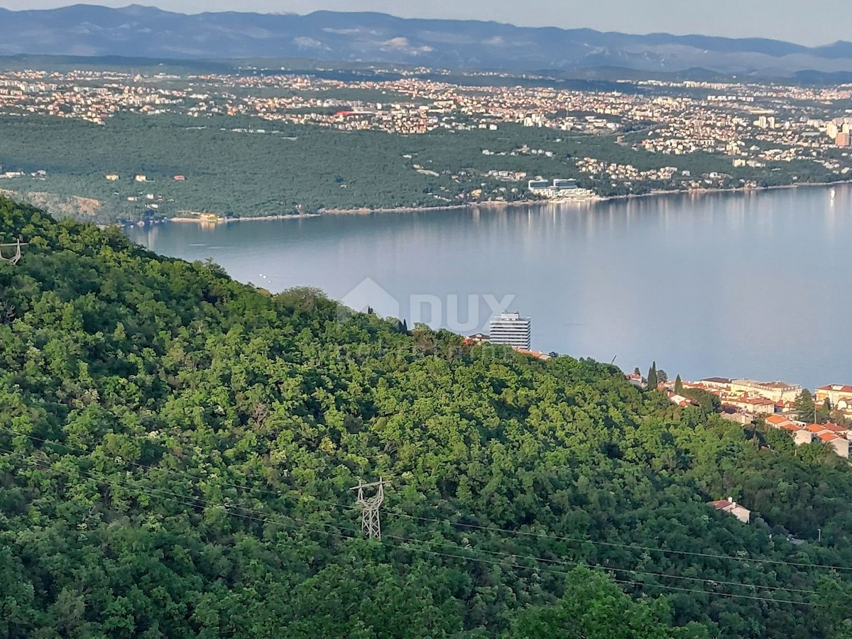 OPATIJA, KOLAVIĆI - gradbeno zemljišče 1096m2 s projektom za vilo s panoramskim pogledom na morje za družinsko hišo / vilo / hišo za najem - počitnice z bazenom