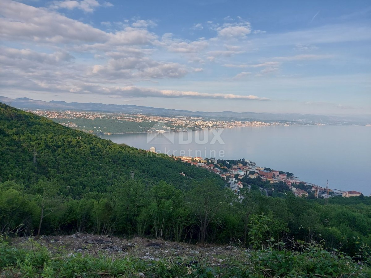 OPATIJA, KOLAVIĆI - gradbeno zemljišče 1096m2 s projektom za vilo s panoramskim pogledom na morje za družinsko hišo / vilo / hišo za najem - počitnice z bazenom