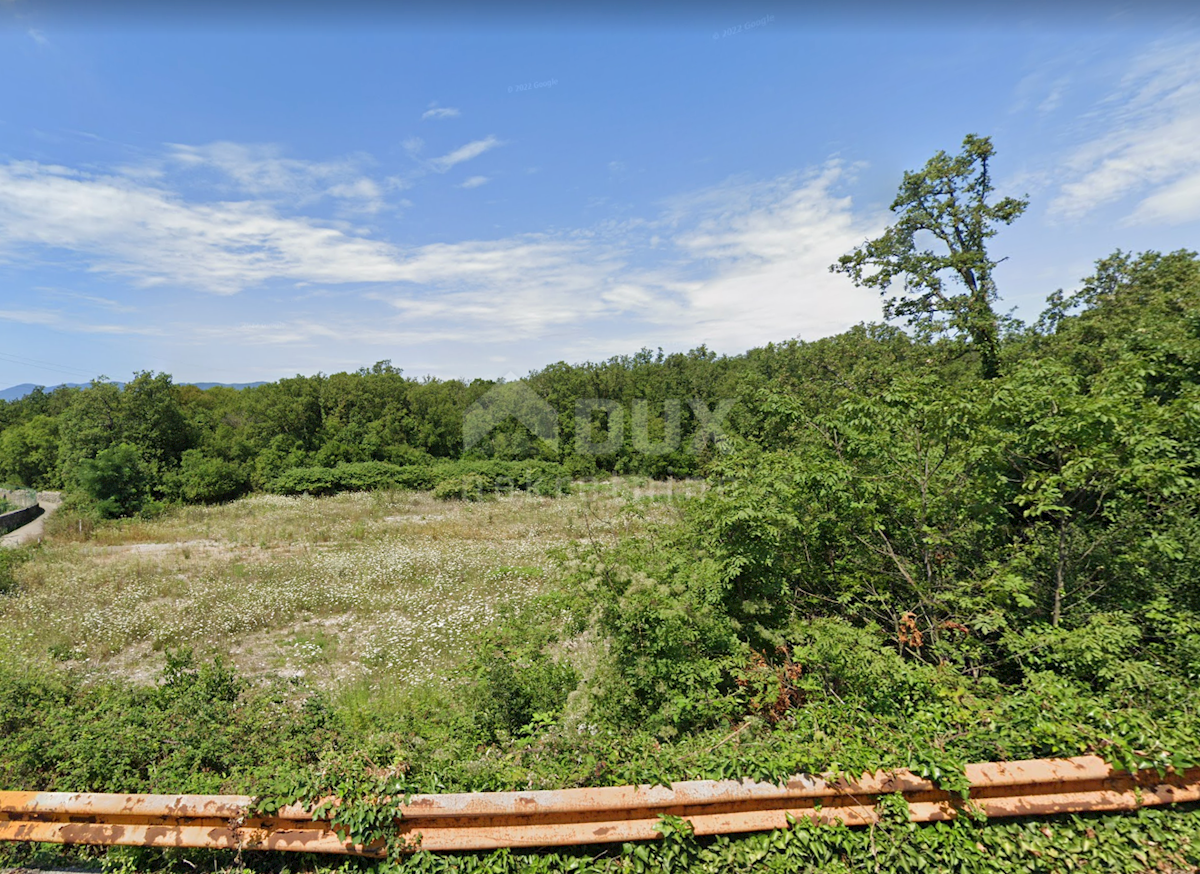 MARINIĆI, GORNJI ZAMET - gradbeno zemljišče 1900m2 za stanovanjski objekt-stanovanja-stanovanja/družinska hiša