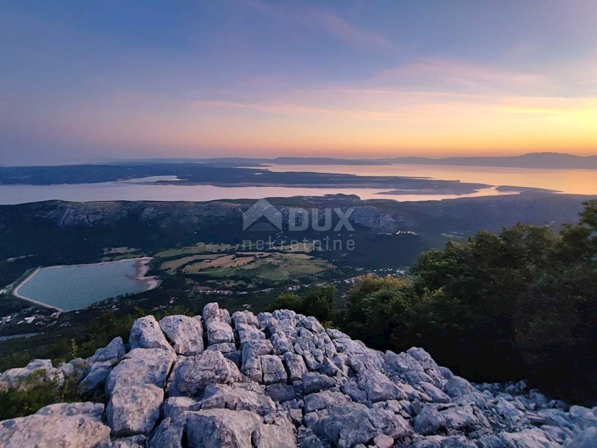 CRIKVENICA - Zemljišče za gradnjo fotovoltaične elektrarne/ športno-rekreacijskega objekta/ zdraviliško turističnega objekta