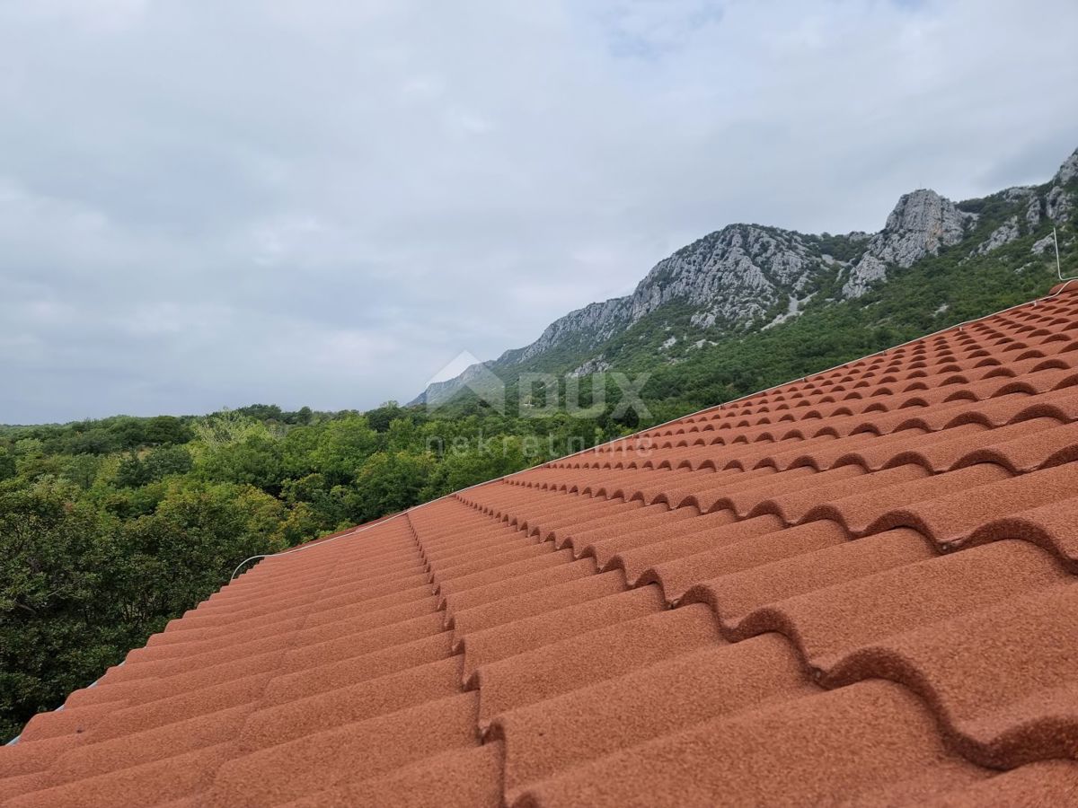 VINODOLSKA DOLINA, BRIBIR - Stanovanje v mansardi z lepim razgledom