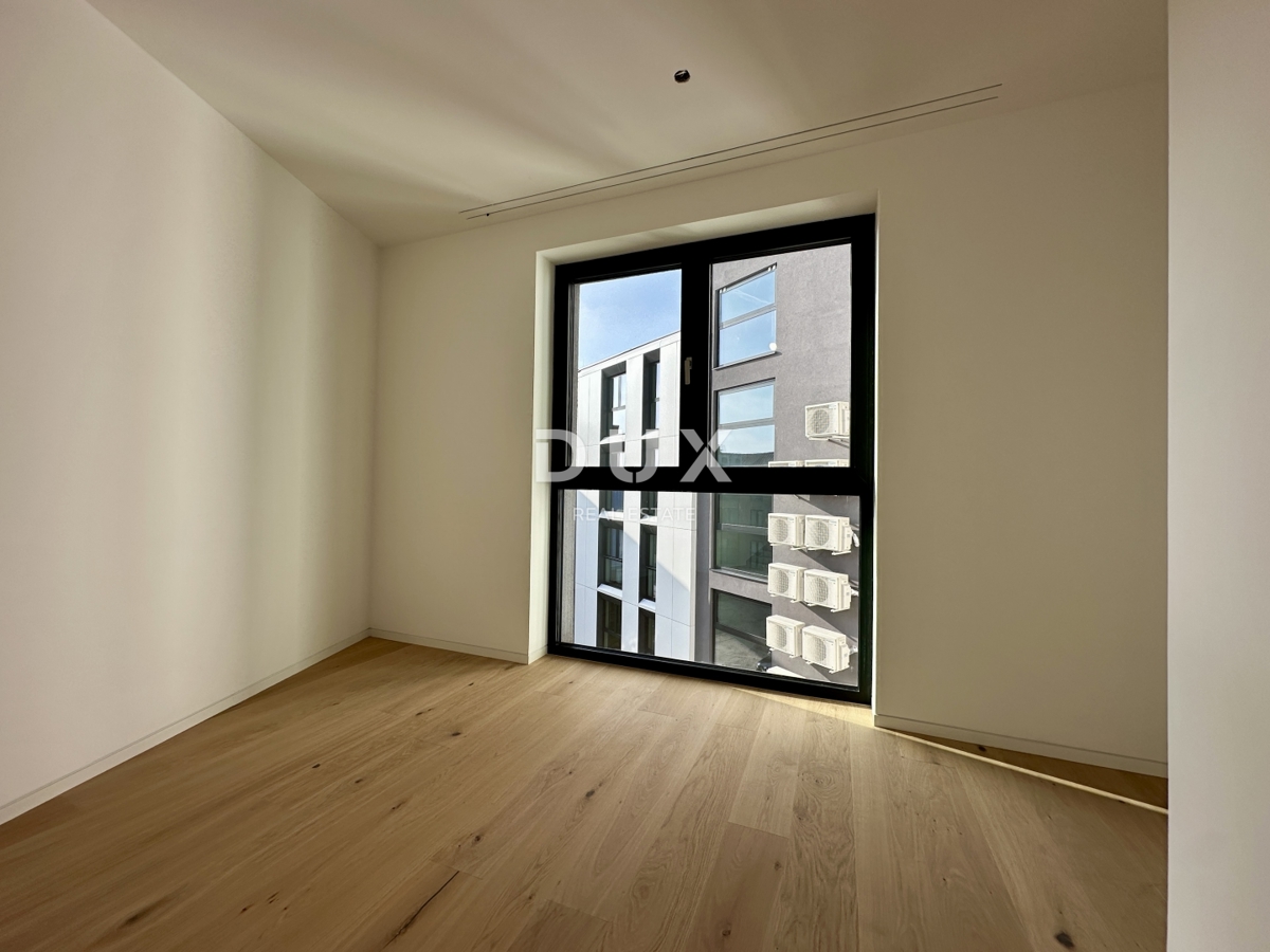 UMAG, CENTER - Stanovanje v luksuzni novogradnji, prva vrsta do morja