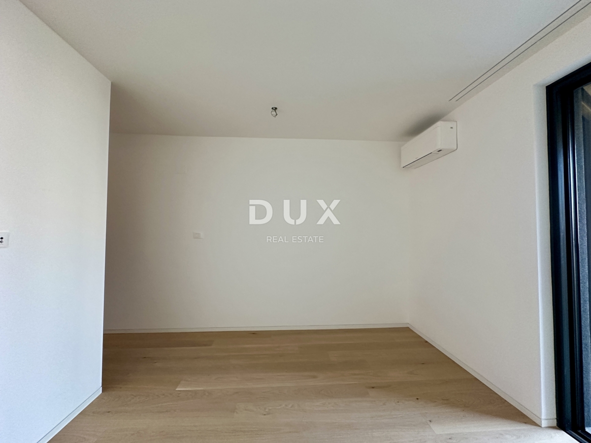 UMAG, CENTER - Stanovanje v luksuzni novogradnji, prva vrsta do morja