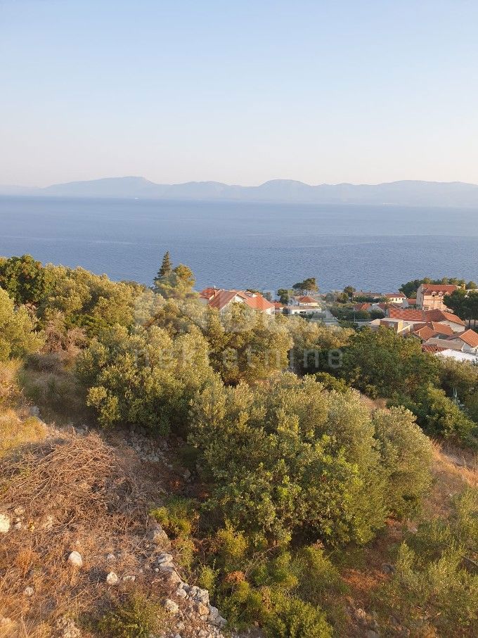 GRADAC, PODACA - zemljišče z izjemnim pogledom na morje