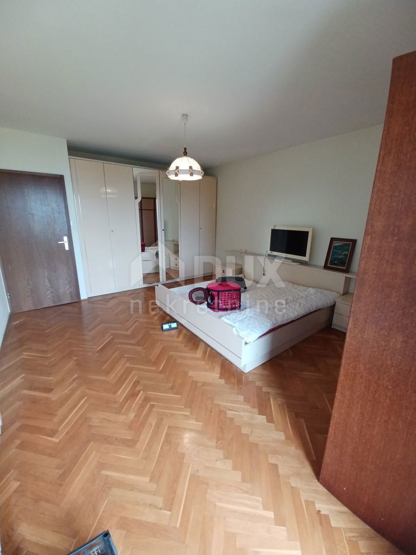 OPATIJA, LOVRAN - stanovanje 121m2 DB+3S s pogledom na morje + okolica 600m2