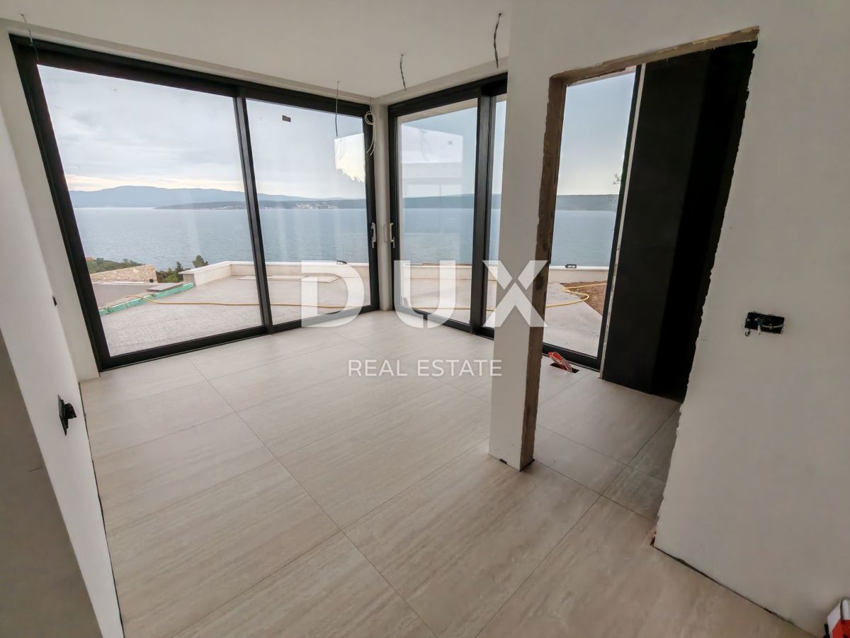 ZADAR, POSEDARJE - Očarljiva pritlična vila s panoramskim pogledom na morje!