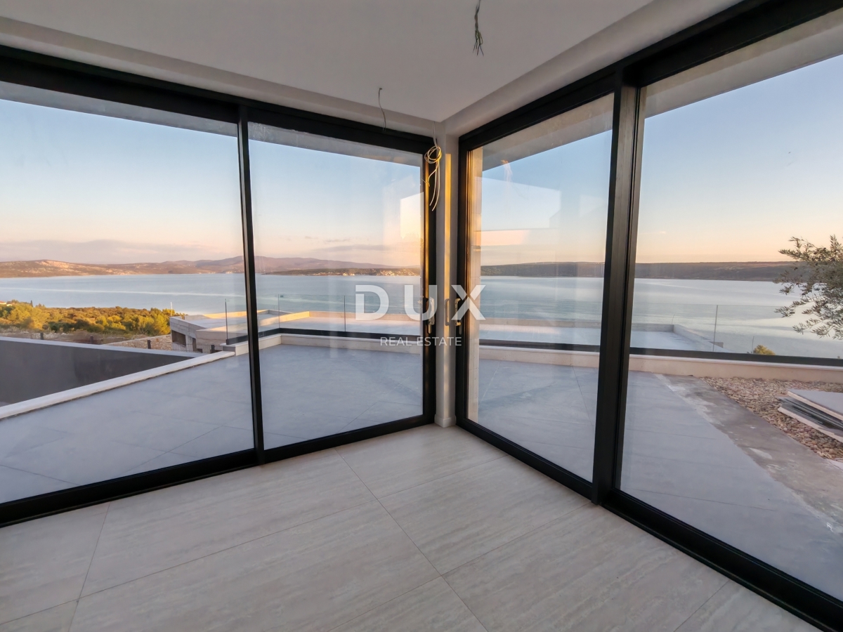 ZADAR, POSEDARJE - Očarljiva pritlična vila s panoramskim pogledom na morje!